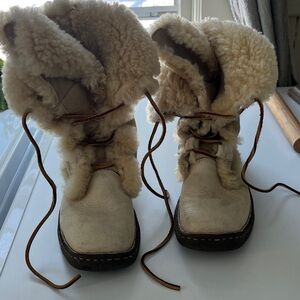 Women's winter shearling Boots